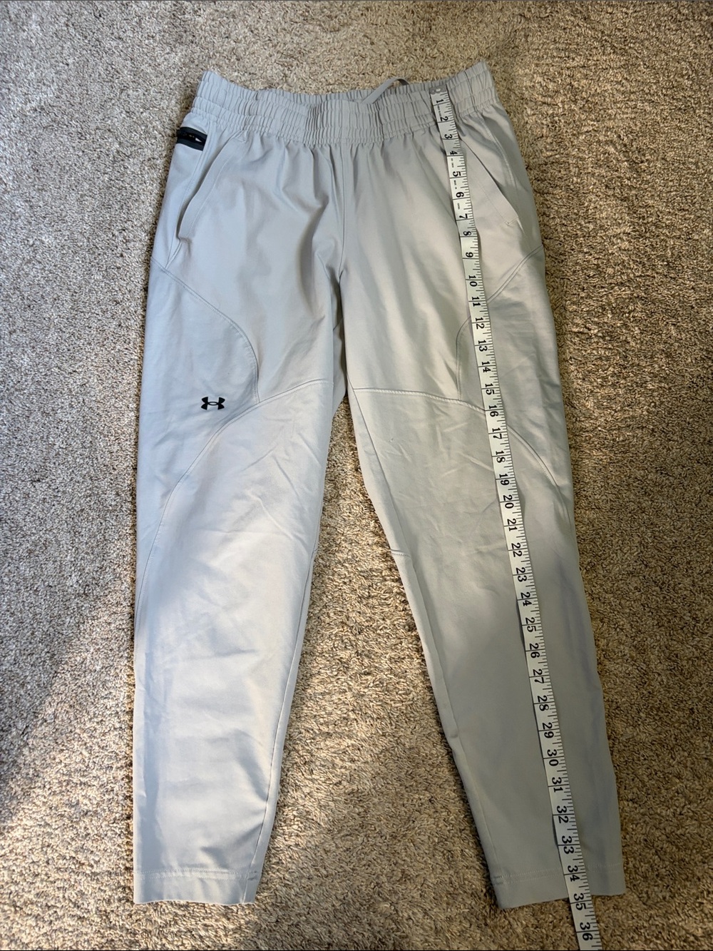 Under Armour women’s Light Gray Athletic Jogger Pants